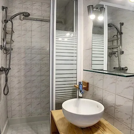 Appartamento 2 Personnes Au Centre Des Menuires - Fr-1-344-1029